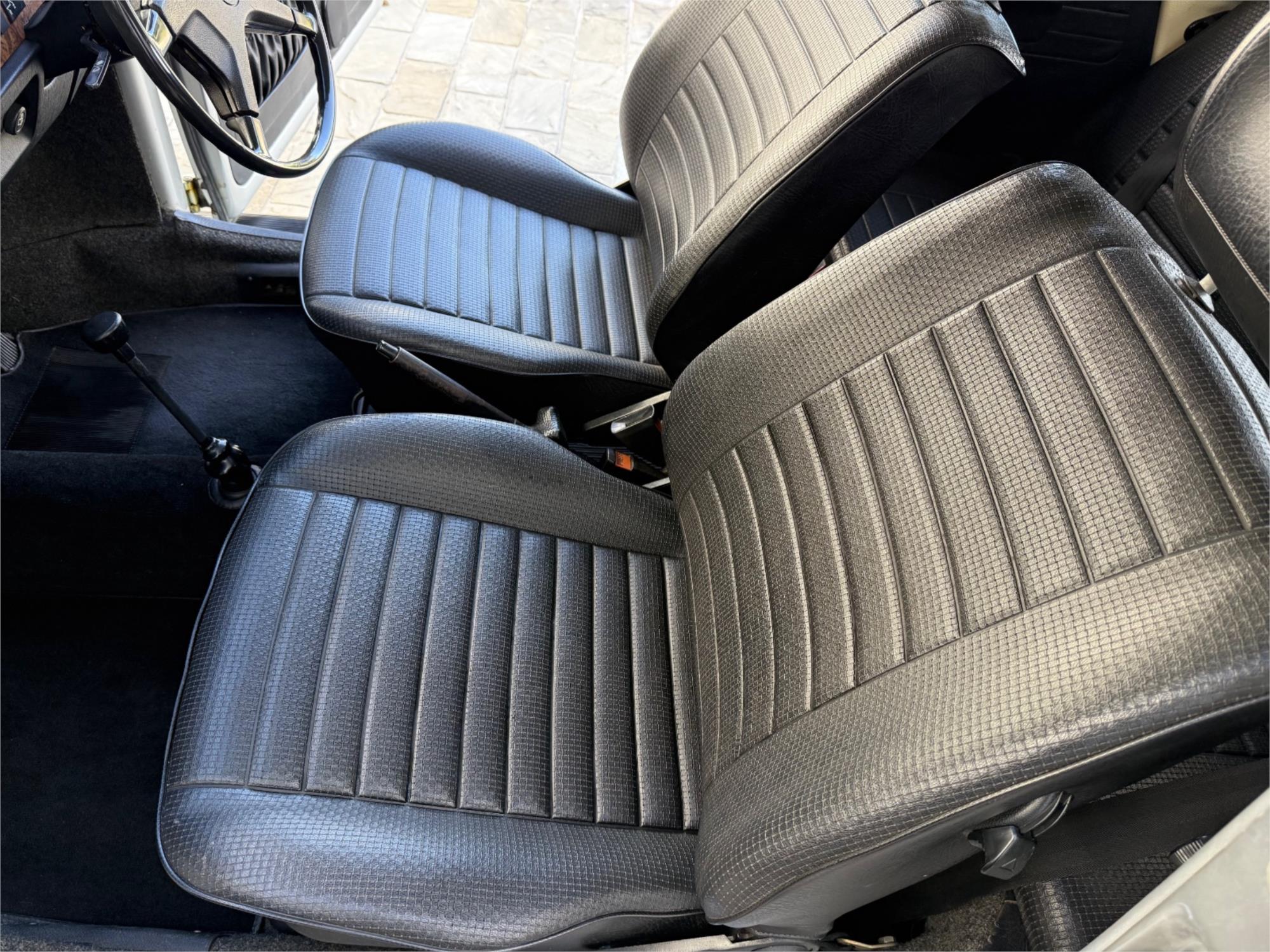 1979 VOLKSWAGEN KARMANN BEETLE MANUAL 2D CABRIOLET