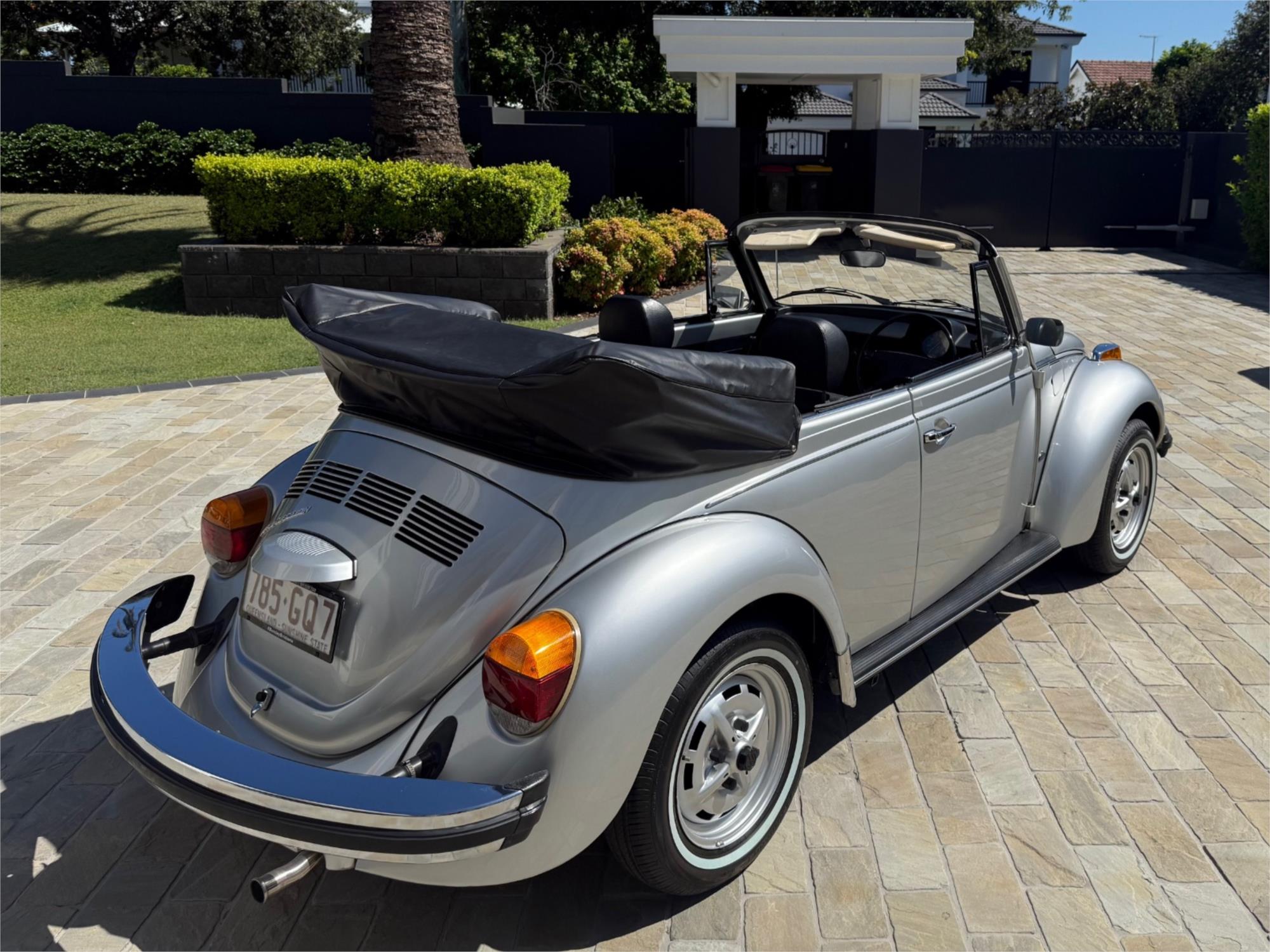 1979 VOLKSWAGEN KARMANN BEETLE MANUAL 2D CABRIOLET