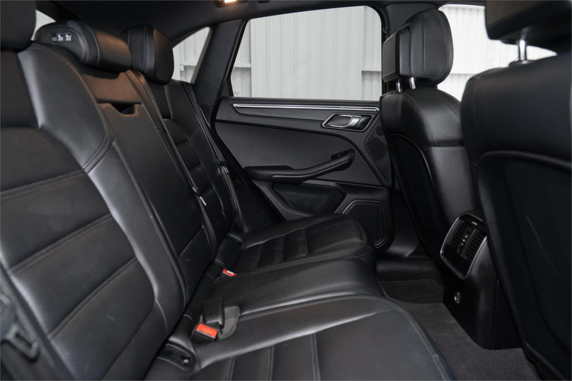 2019 PORSCHE MACAN 95B MY19 7 SP AUTO DUAL CLUTCH 4D WAGON
