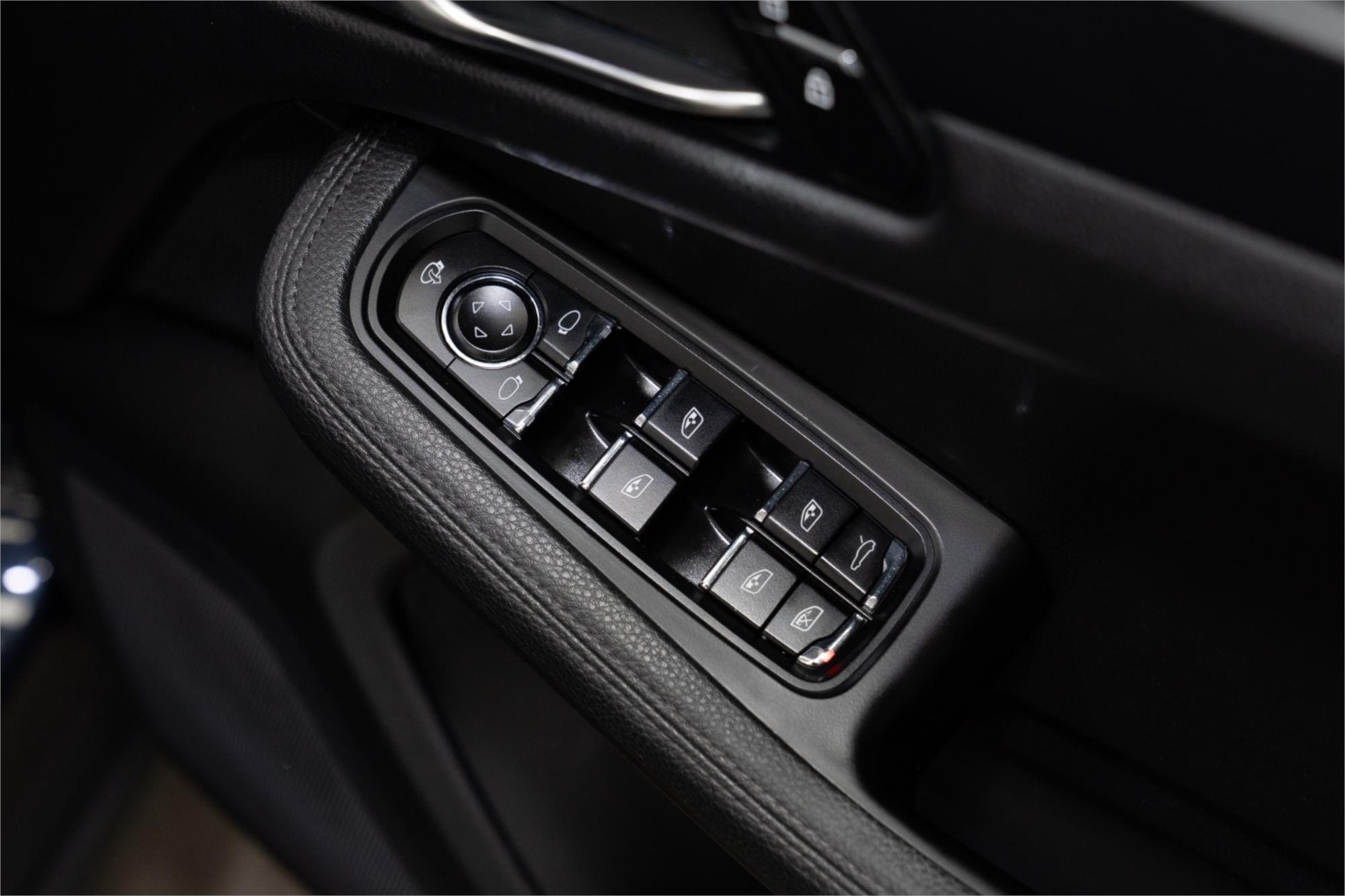 2019 PORSCHE MACAN 95B MY19 7 SP AUTO DUAL CLUTCH 4D WAGON