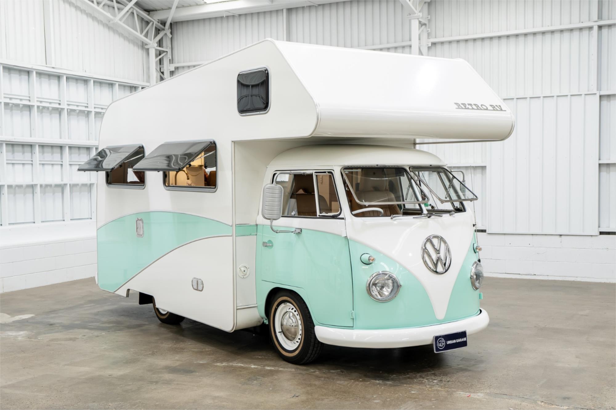 1975 VOLKSWAGEN KOMBI 4 SP MANUAL CAMPER