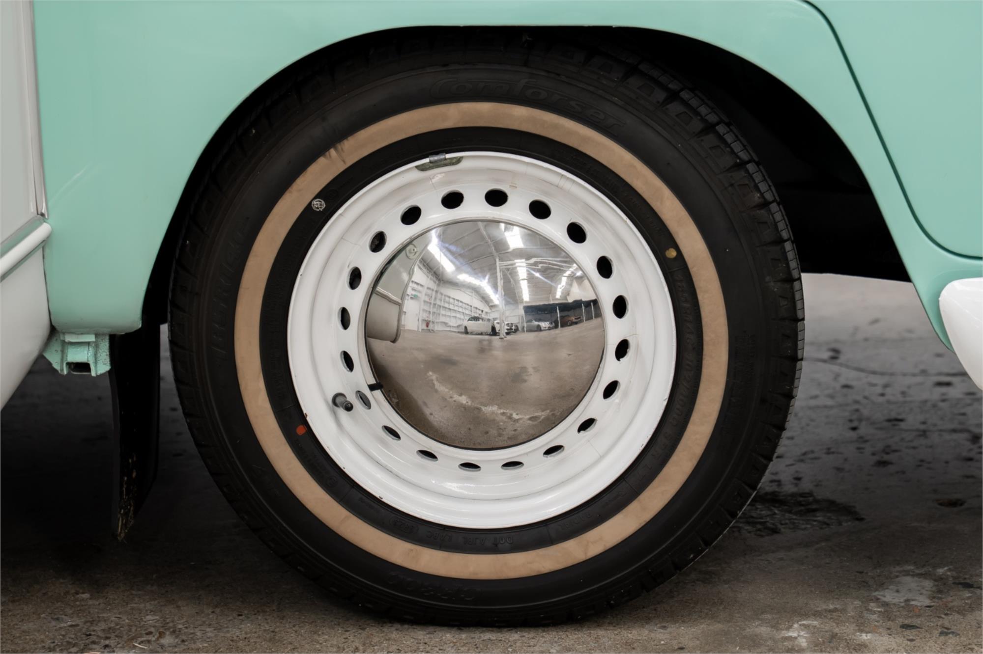 1975 VOLKSWAGEN KOMBI 4 SP MANUAL CAMPER
