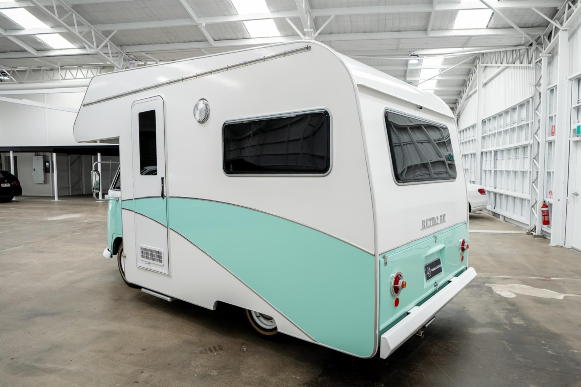 1975 VOLKSWAGEN KOMBI 4 SP MANUAL CAMPER