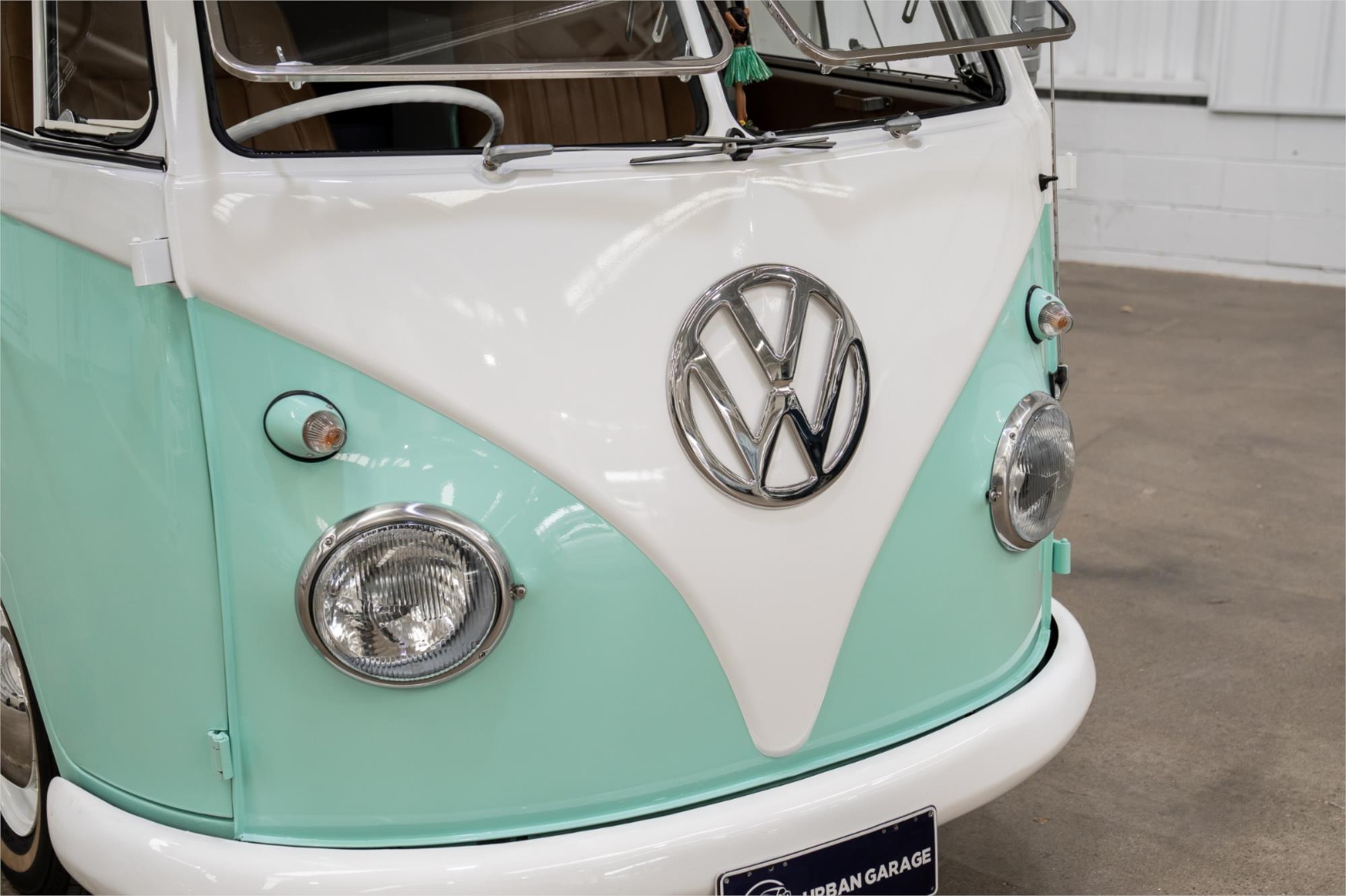 1975 VOLKSWAGEN KOMBI 4 SP MANUAL CAMPER