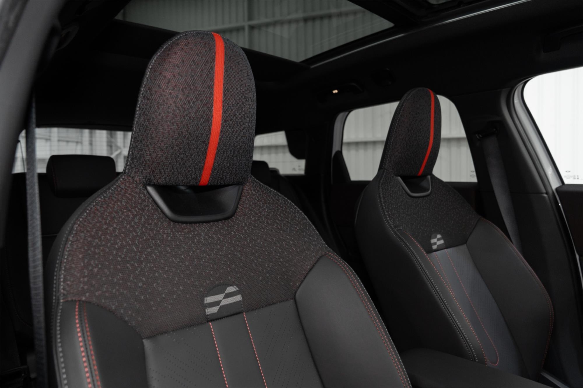 2025 MINI COUNTRYMAN U25 UPDATE JCW ALL4 FAVOURED 7 SP AUTO DUAL CLUTCH 5D WAGON