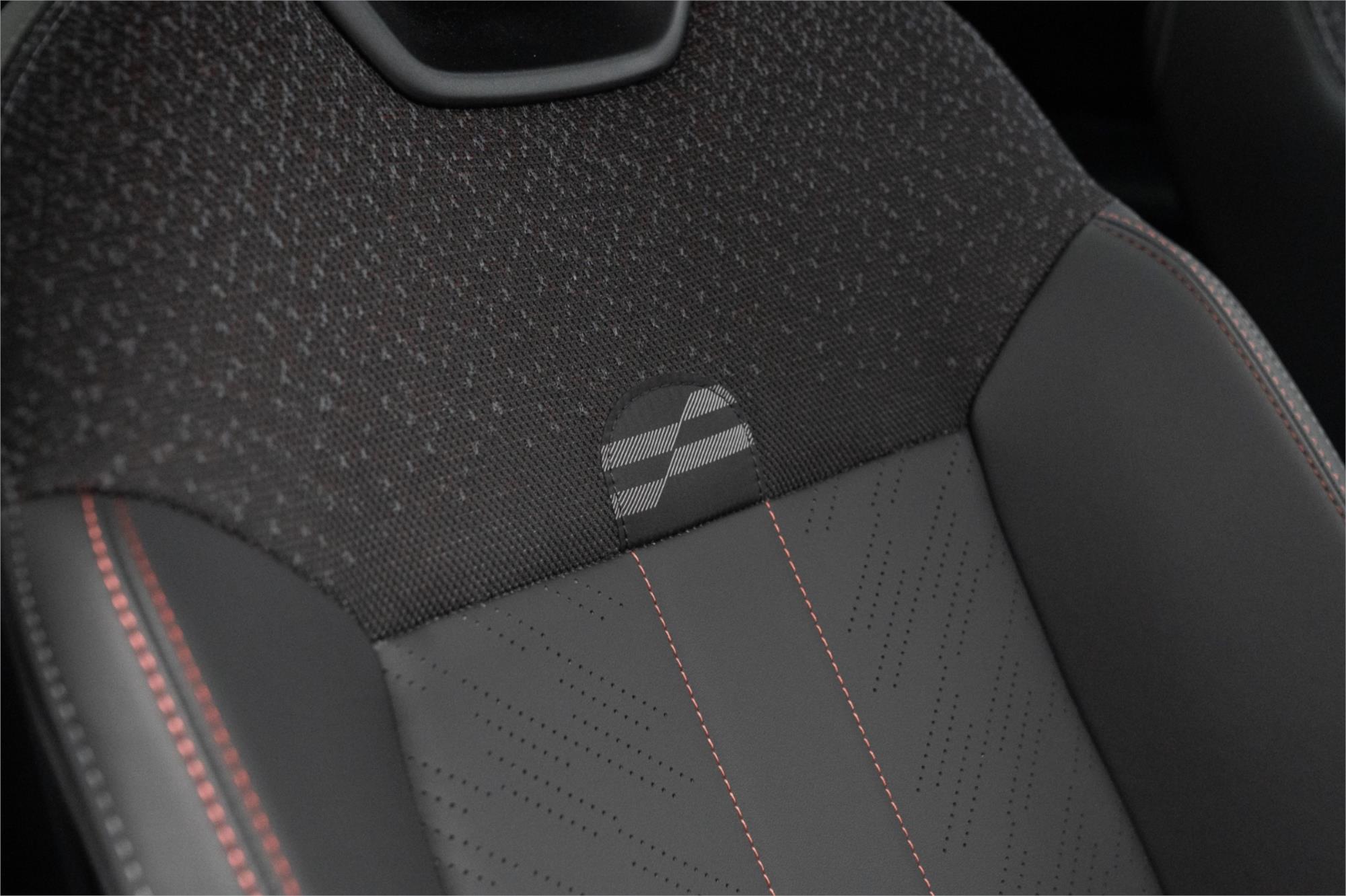 2025 MINI COUNTRYMAN U25 UPDATE JCW ALL4 FAVOURED 7 SP AUTO DUAL CLUTCH 5D WAGON