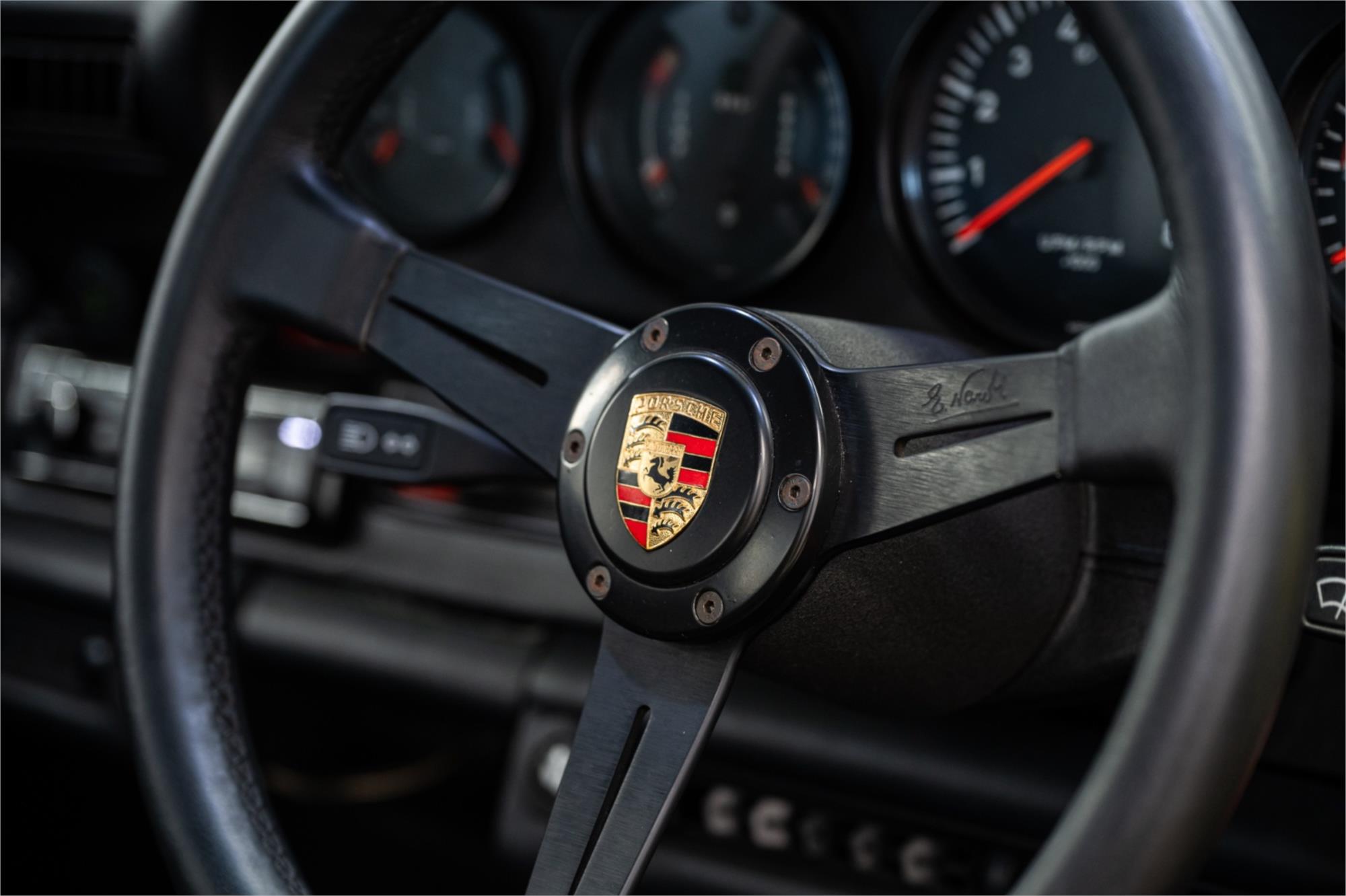 1977 PORSCHE 911 2.7 SEMI AUTOMATIC 2D COUPE