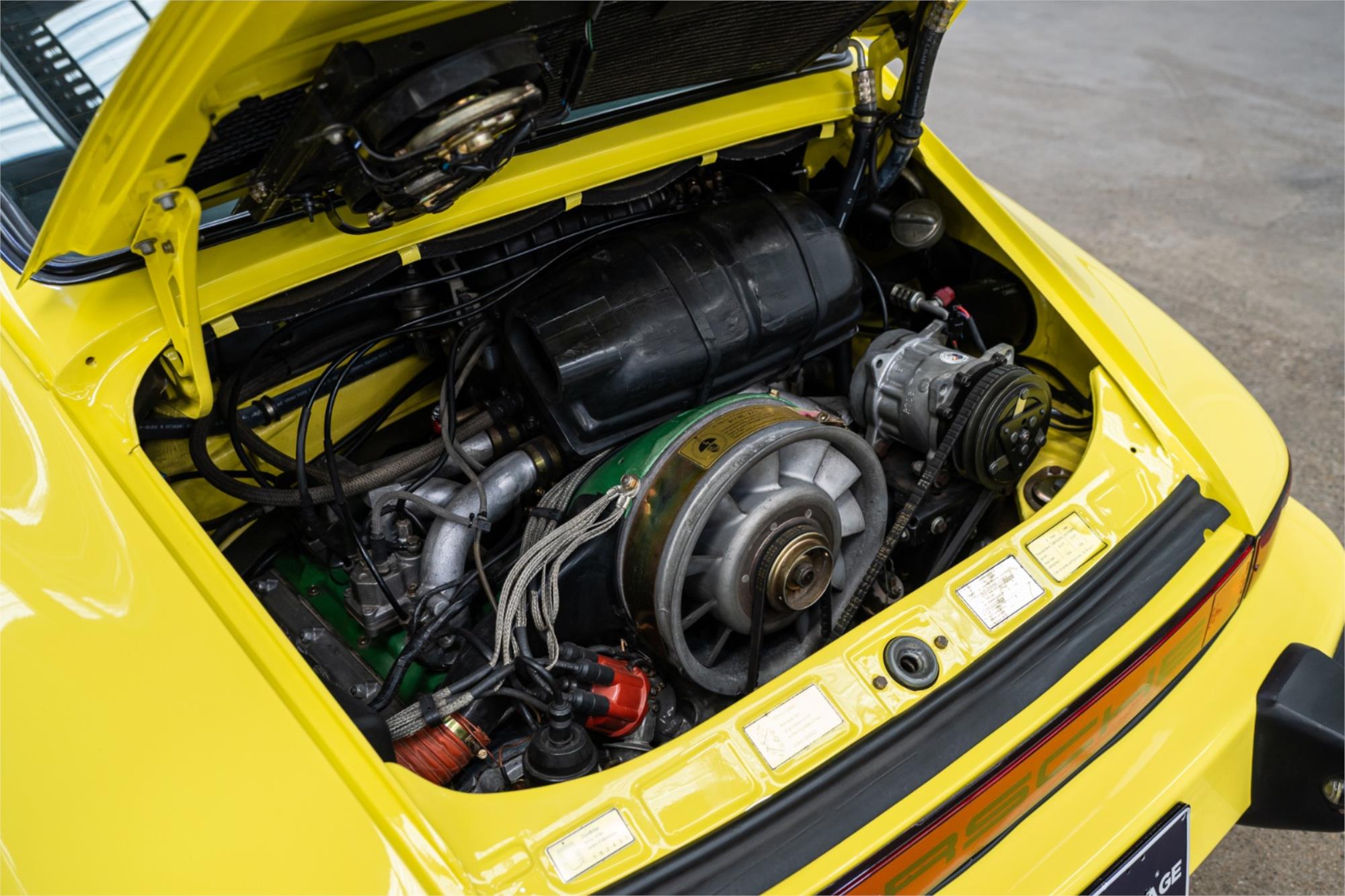 1977 PORSCHE 911 2.7 SEMI AUTOMATIC 2D COUPE