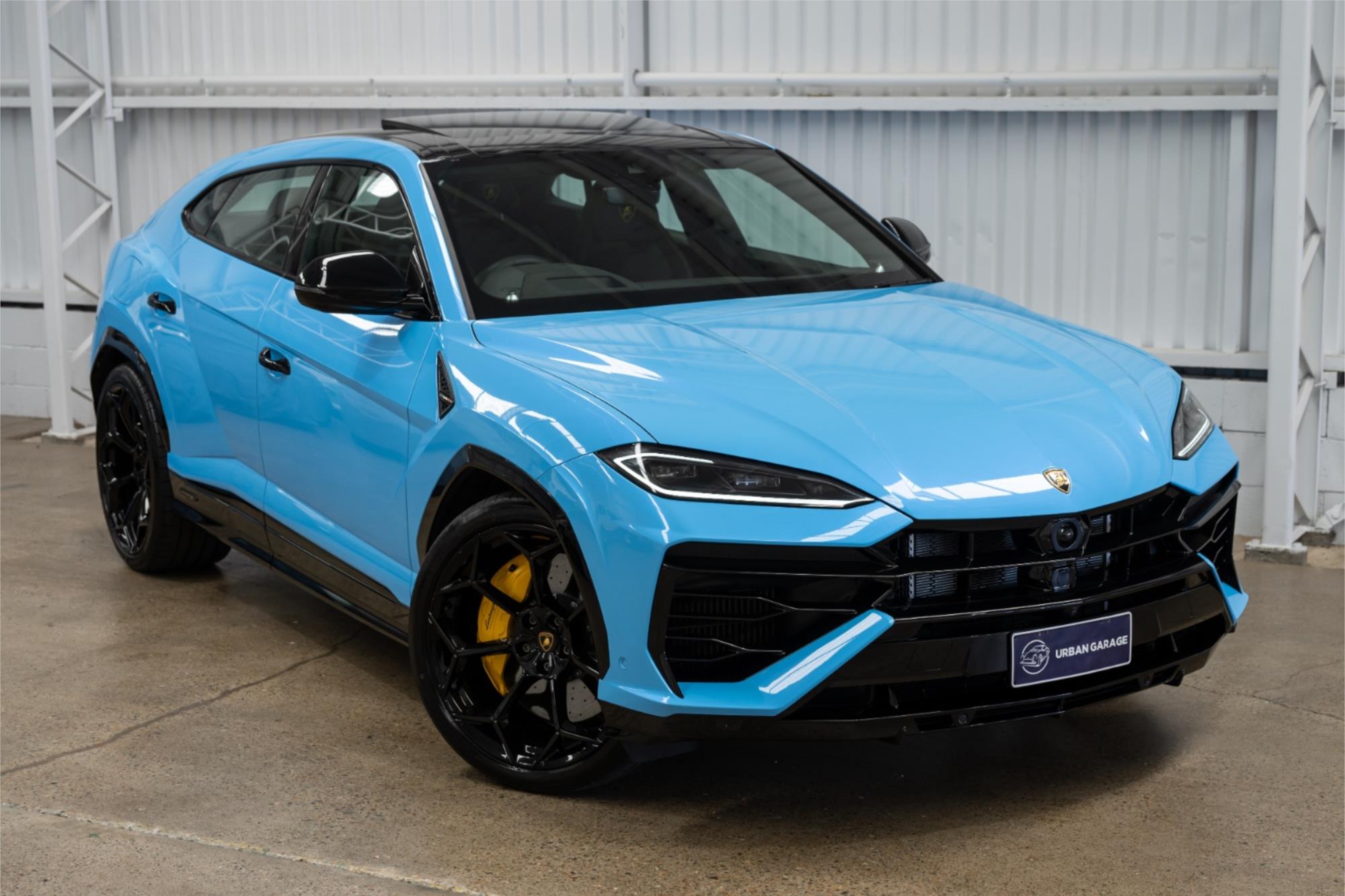 2025 LAMBORGHINI URUS 636 MY24 SE 8 SP AUTOMATIC 4D COUPE