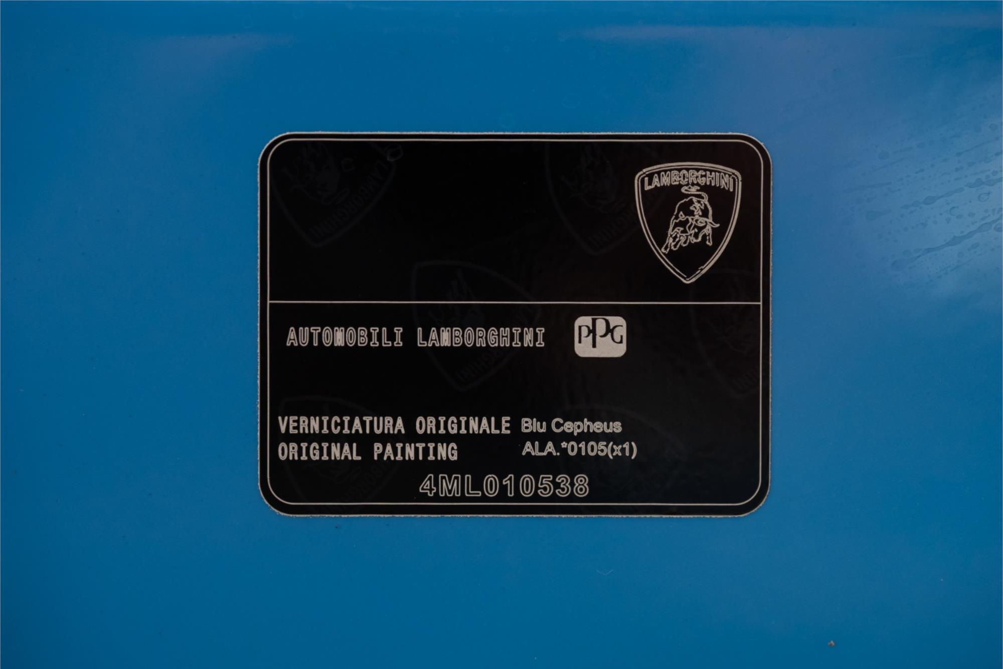 2025 LAMBORGHINI URUS 636 MY24 SE 8 SP AUTOMATIC 4D COUPE
