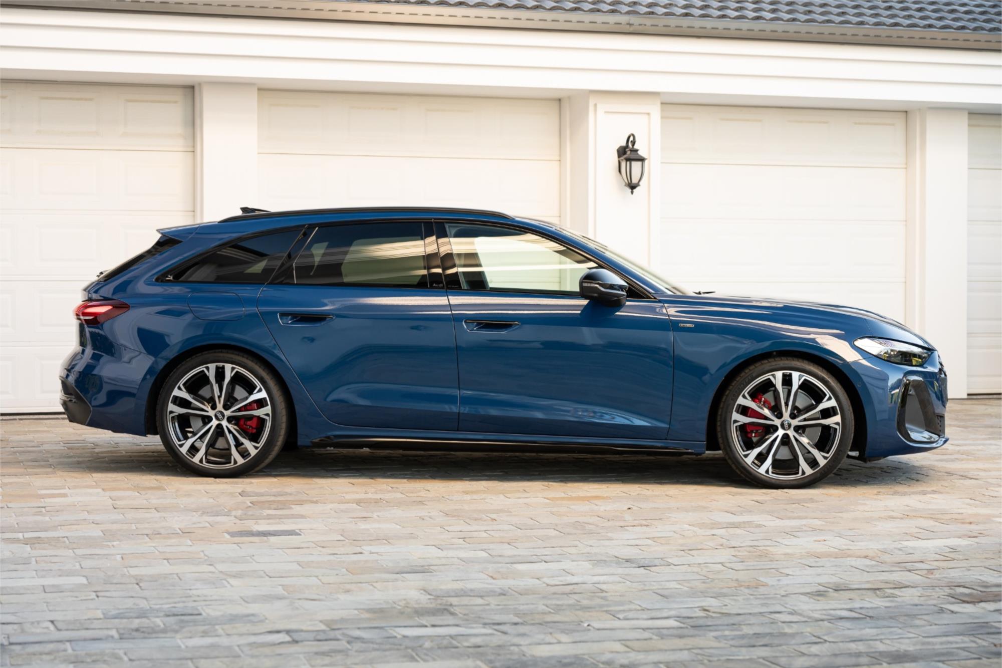2025 AUDI A5 FU MY25 E-HYBRID QUATTRO (PHEV) 7SP AUTO S-TRONIC DUAL CL 4D SEDAN
