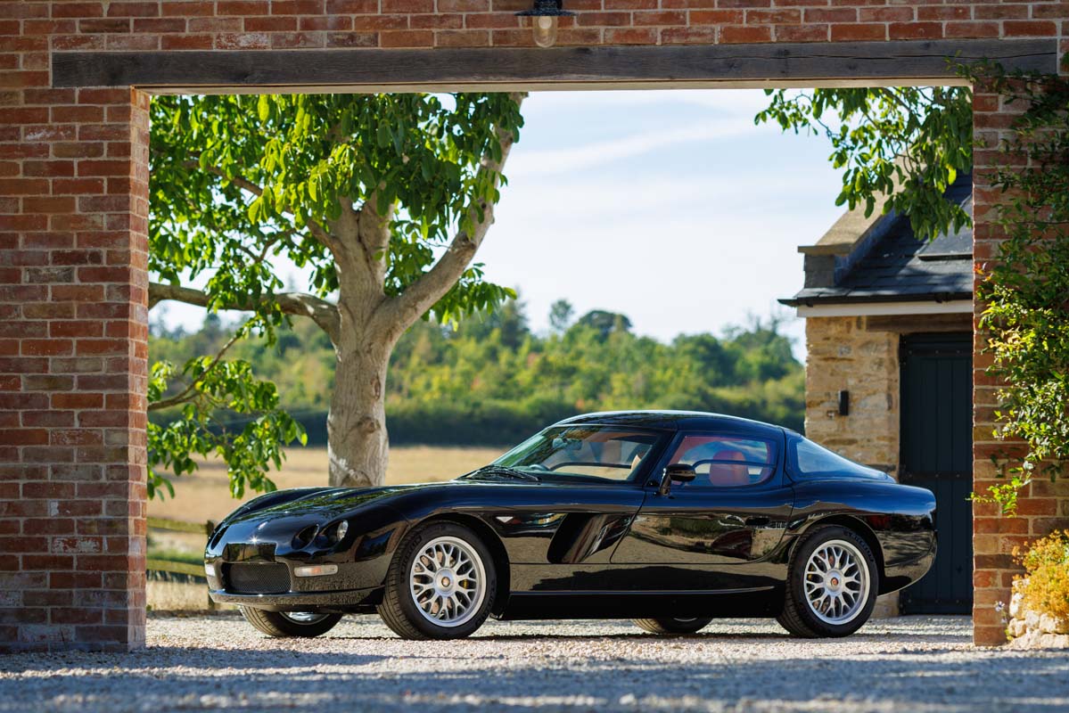 Bristol Cars announces comeback