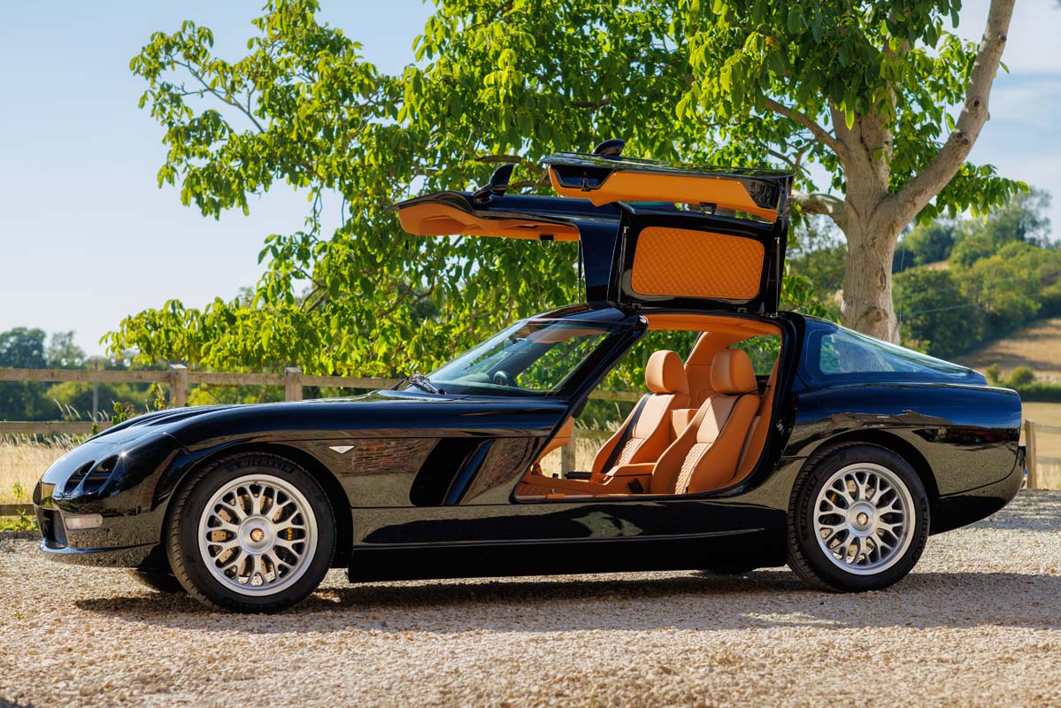 Bristol Cars announces comeback