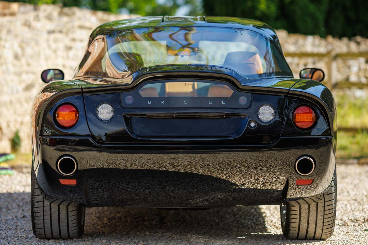 Bristol Cars announces comeback