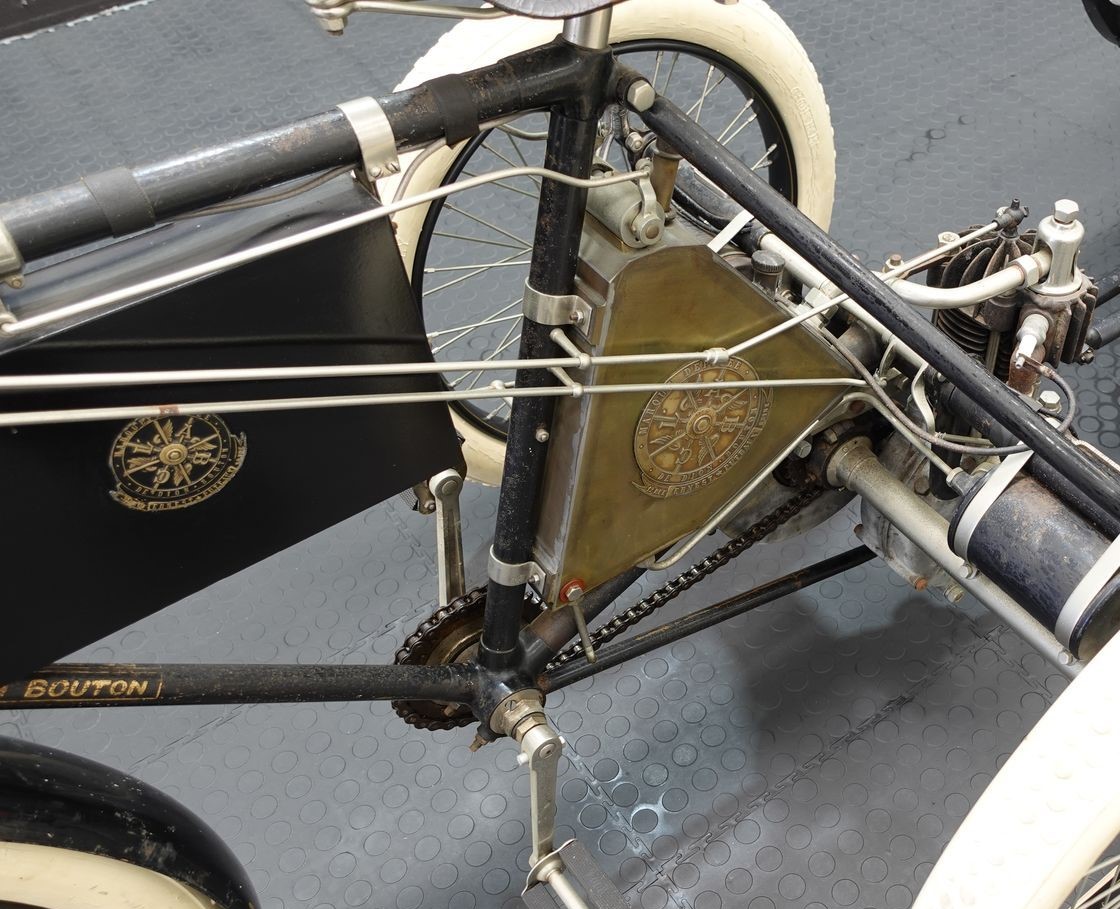 FEATURE - 1898 De Dion-Bouton tricycle