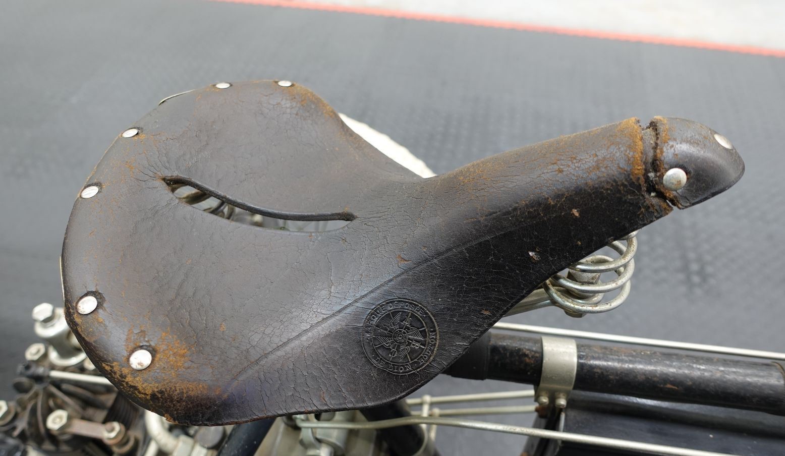 FEATURE – 1898 DE DION-BOUTON TRICYCLE