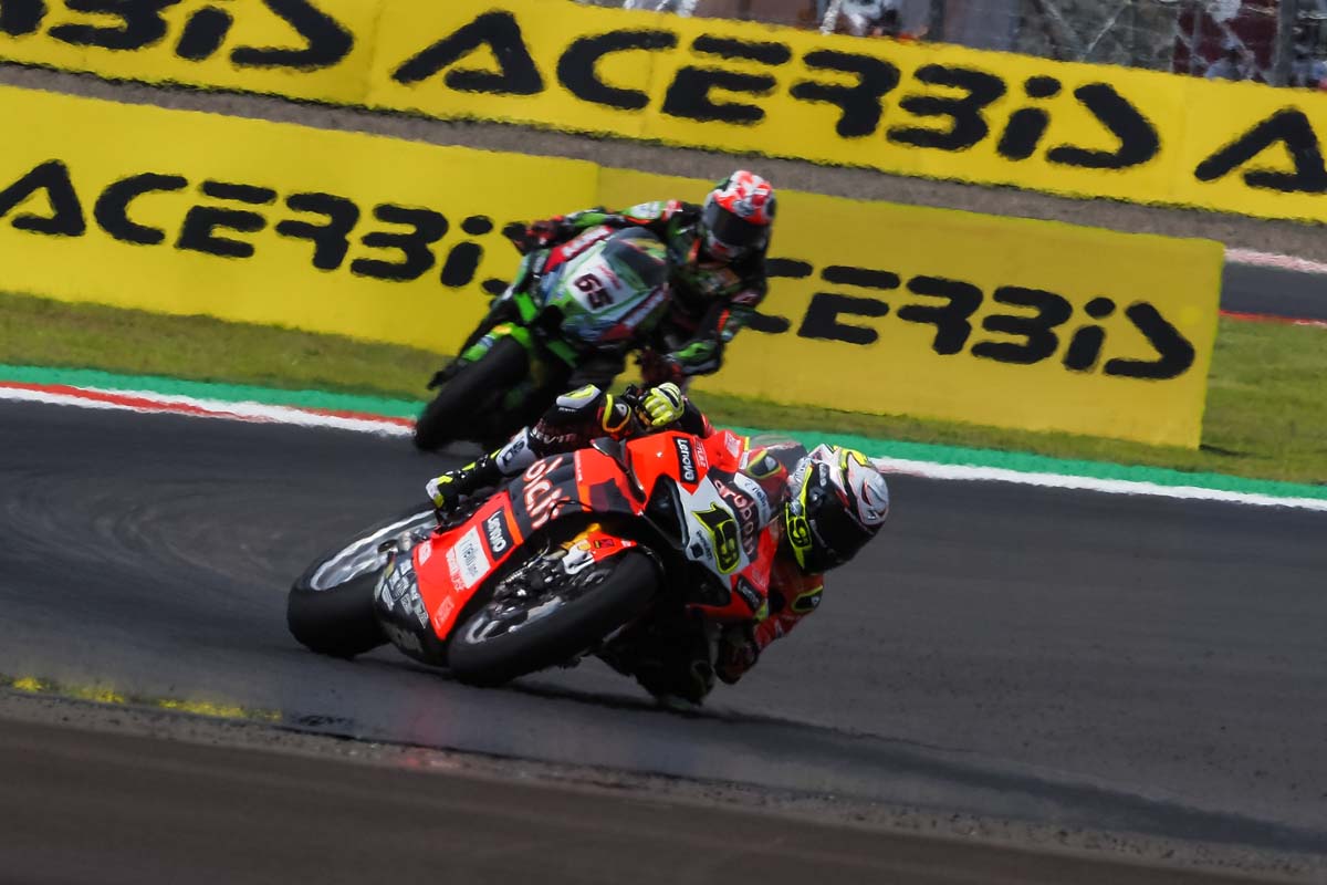Alvaro Bautista wins 2022 Superbike World Championship