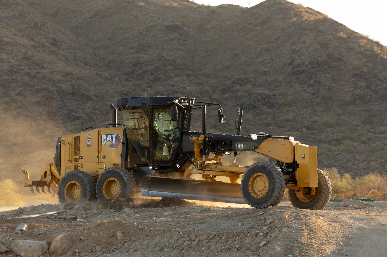 Caterpillar adds joystick option to next-gen Cat 140 motor grader