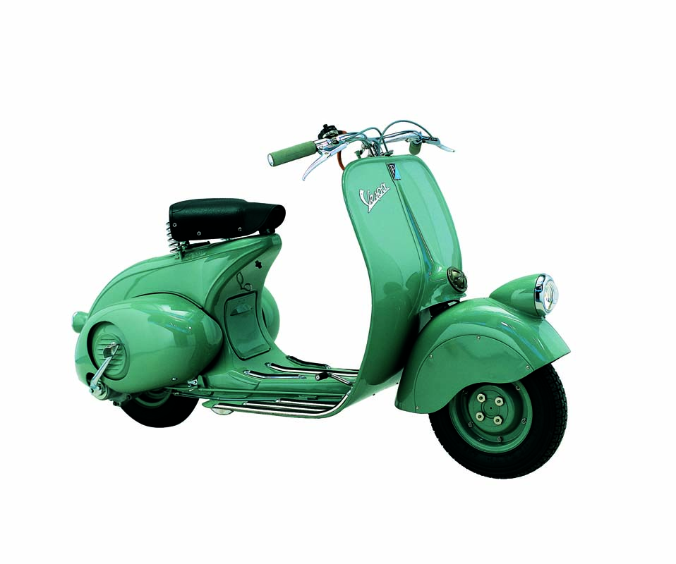 FEATURE - 2026 Vespa GTS 300 80th Anniversary Edition