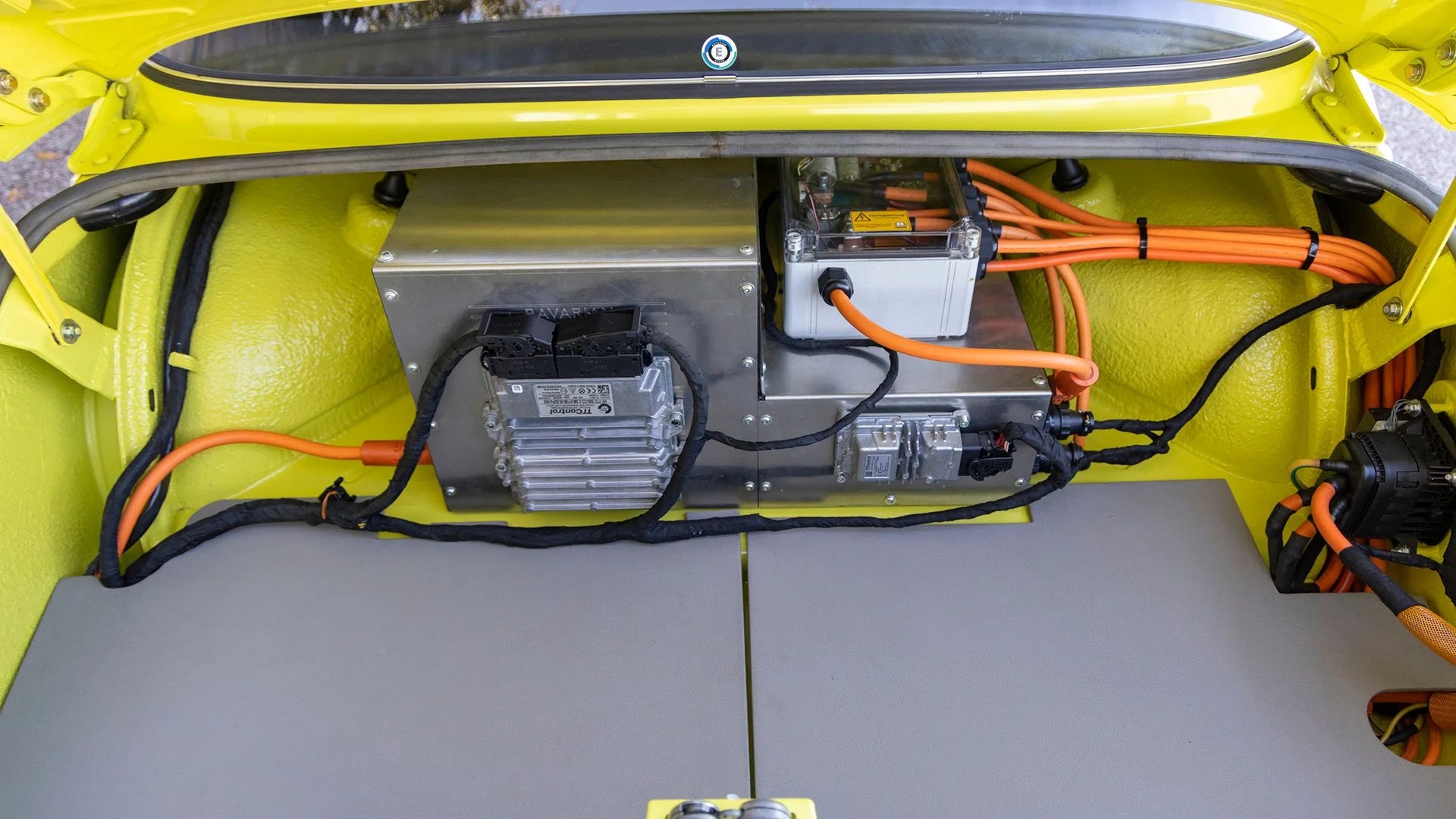 FEATURE - 1972 BMW 2002te Electric