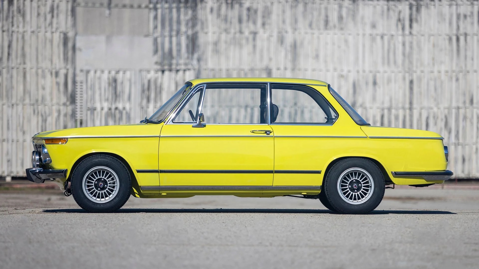 FEATURE - 1972 BMW 2002te Electric