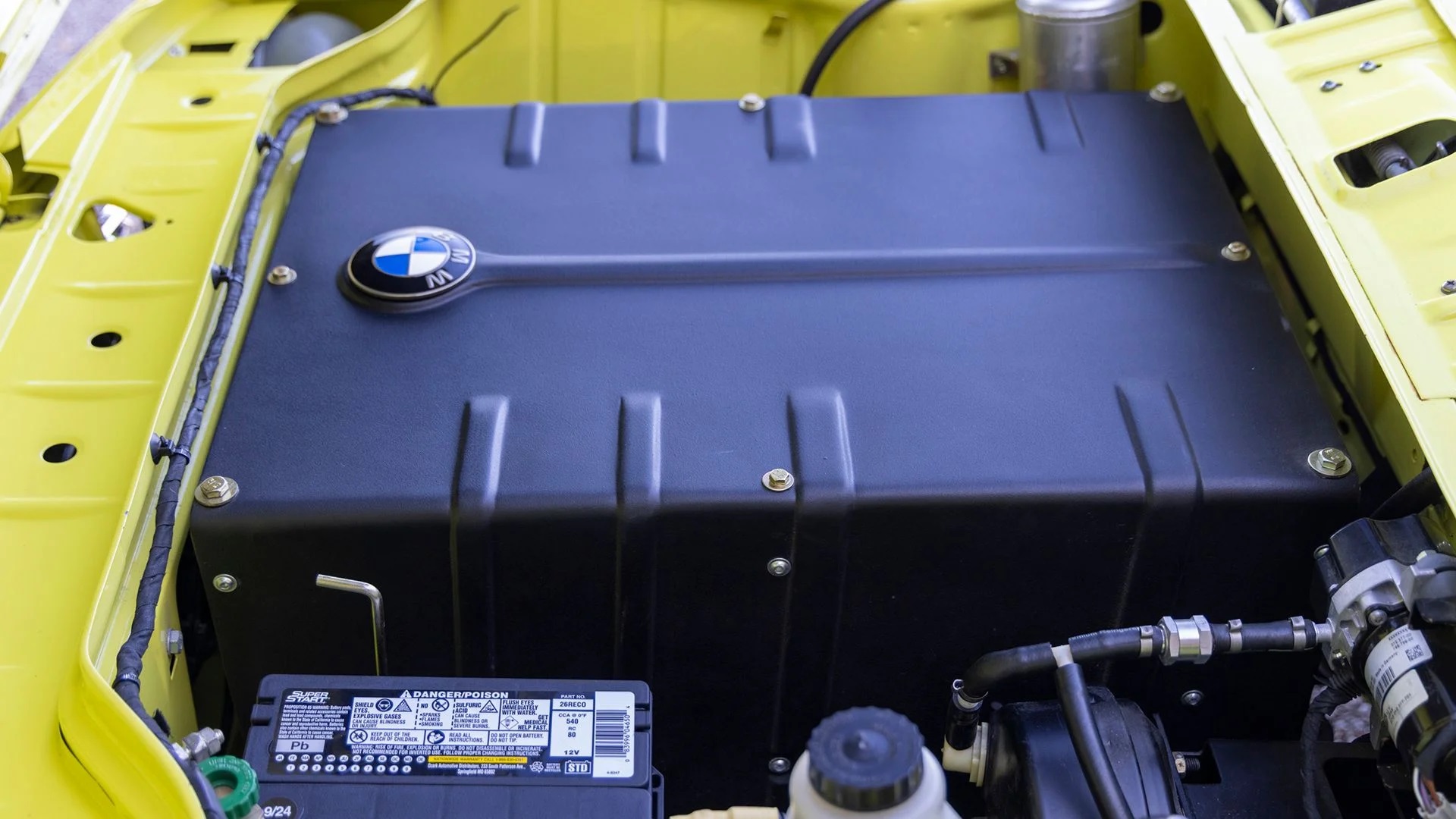 FEATURE - 1972 BMW 2002te Electric