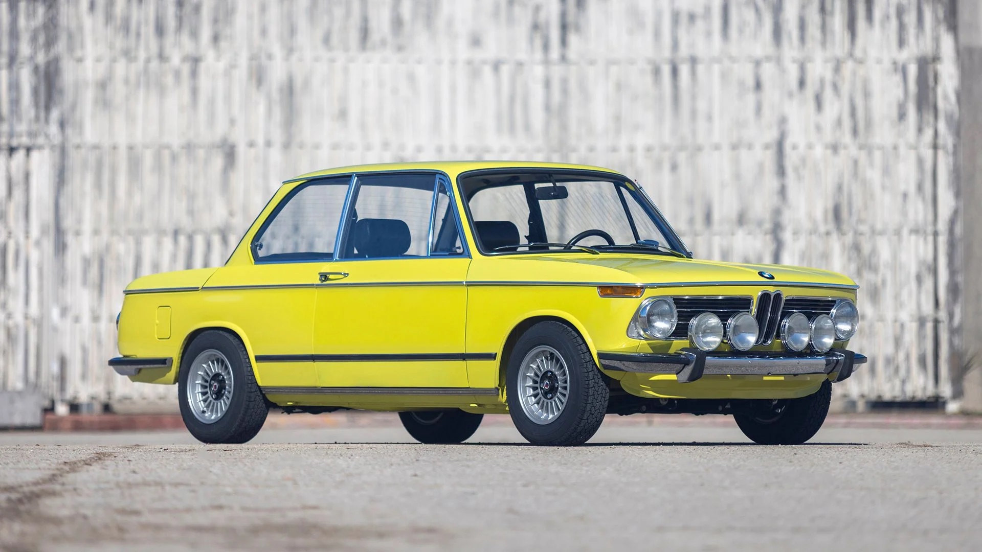 FEATURE - 1972 BMW 2002te Electric