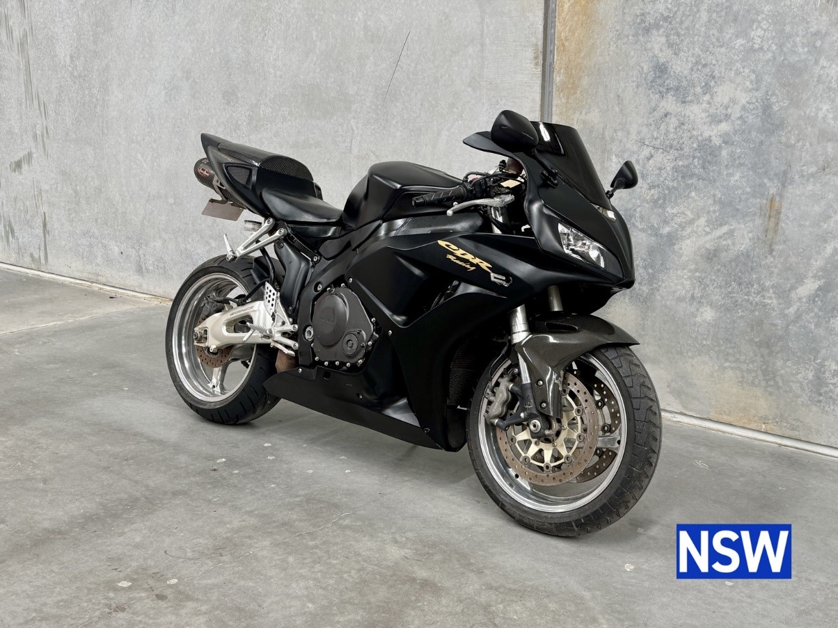 Get yourself an early Christmas present at Burns & Co’s December Muscle, Classic & Collectable Car & Motorcycle Auction!