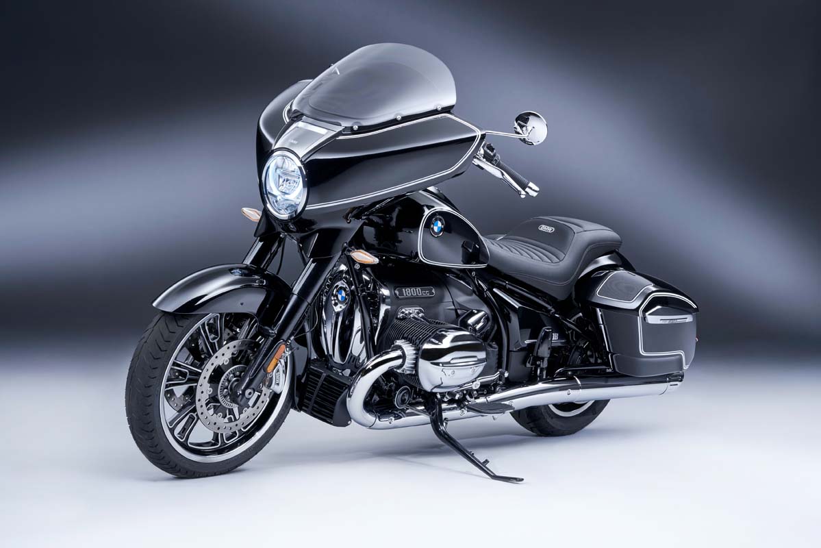 BMW expands R 18 family