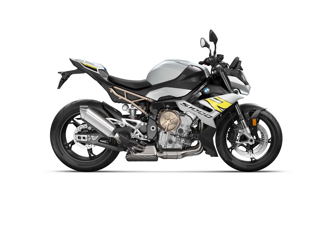 FEATURE - 2021 BMW S 1000 R