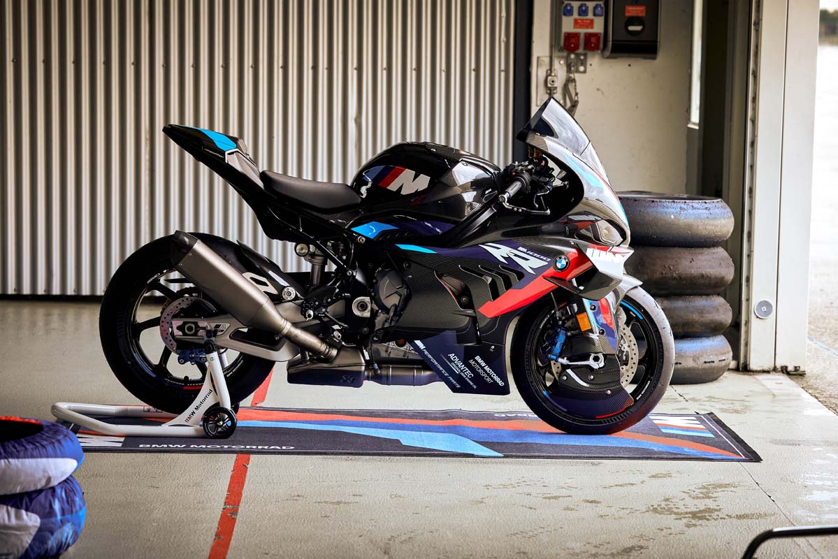 BMW previews 2023 M 1000 RR