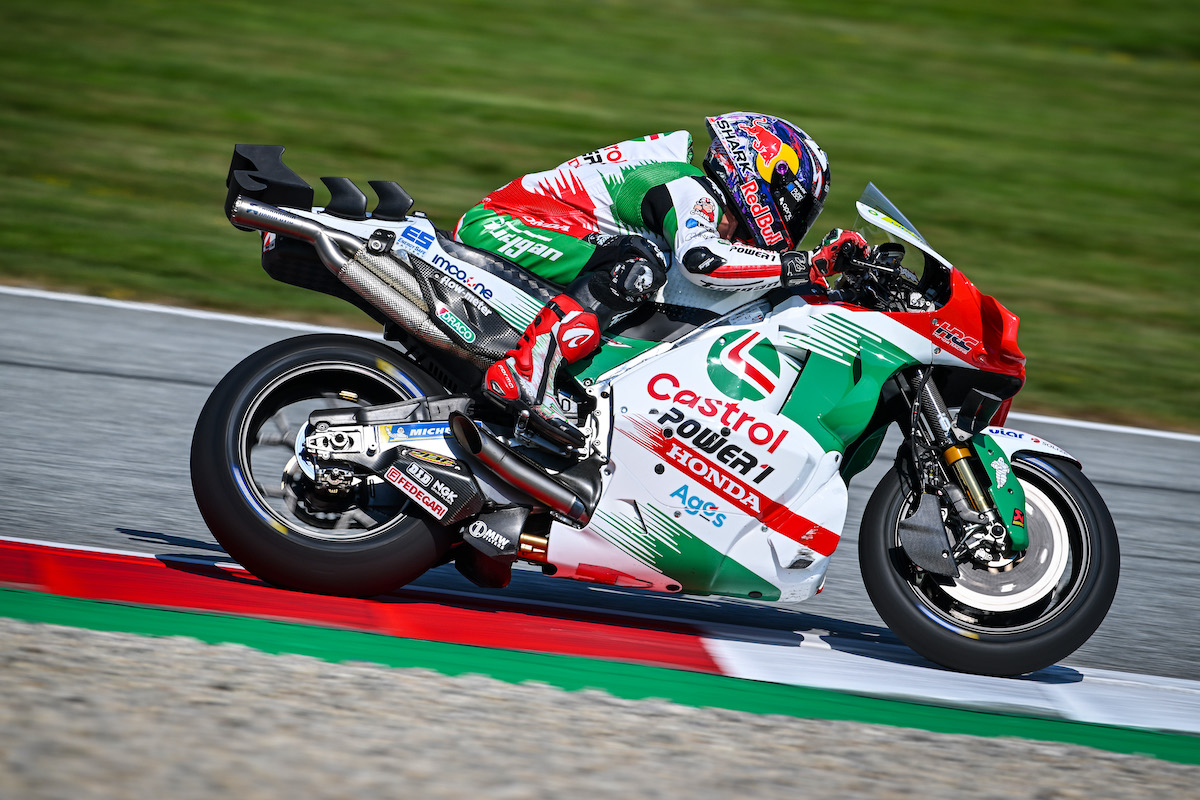Johann Zarco extends contract with LCR Honda
