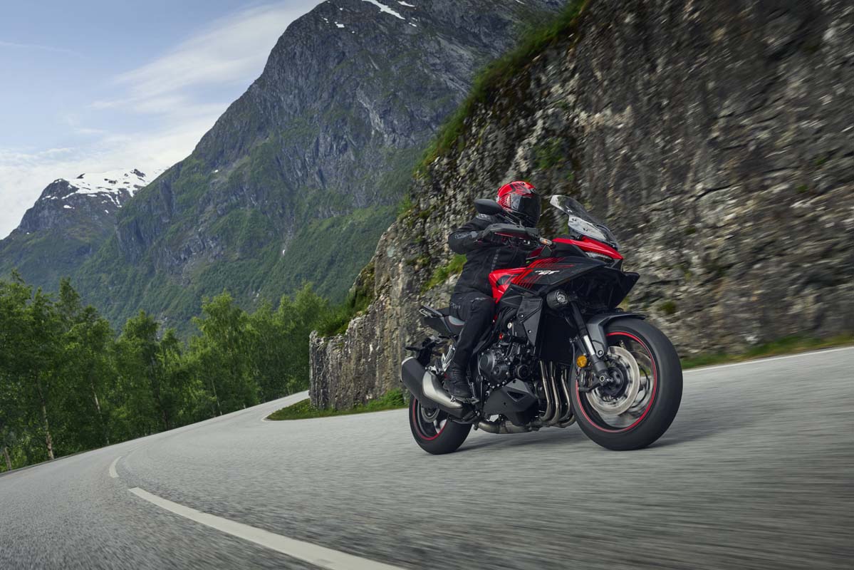 PREVIEW - 2026 Honda CB1000GT