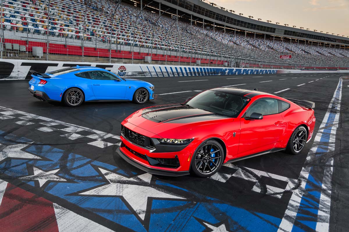 Ford reveals 2026 Mustang Dark Horse