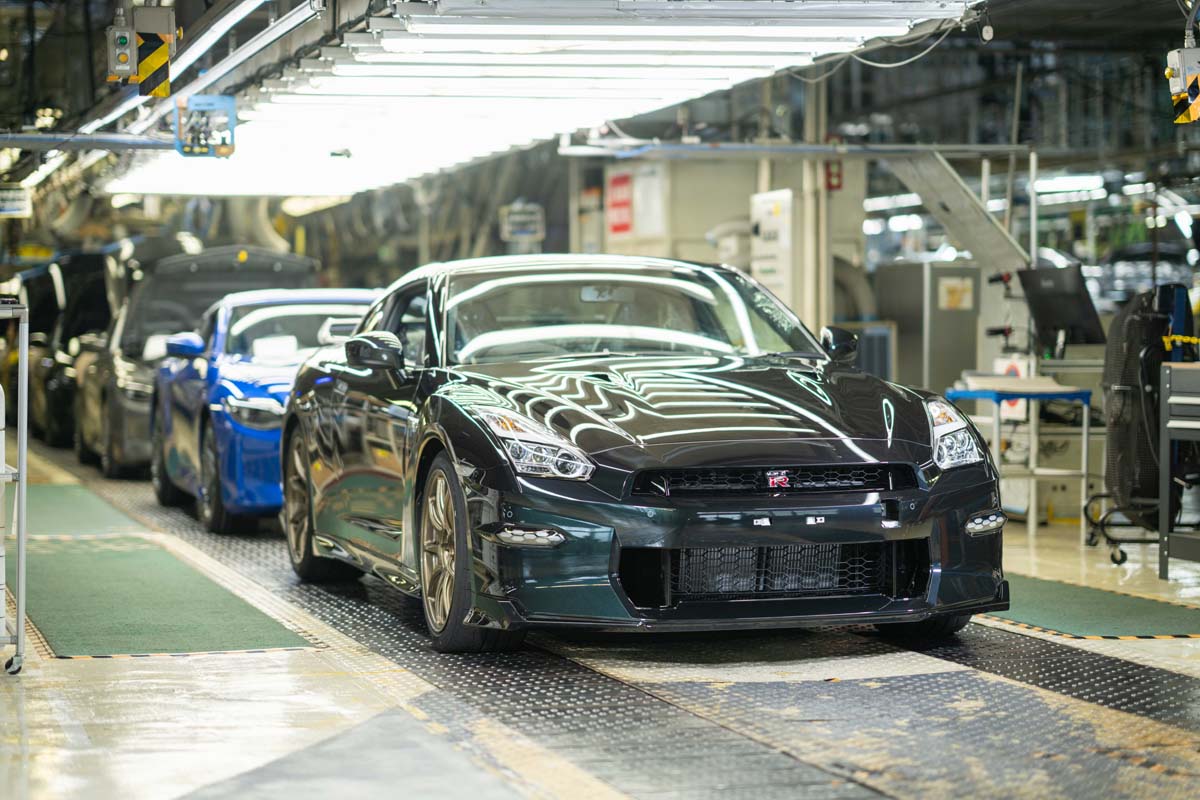 Nissan builds last R35 GT-R