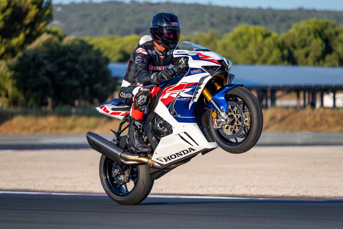 Honda previews 2022 CBR1000RR-R Fireblade SP