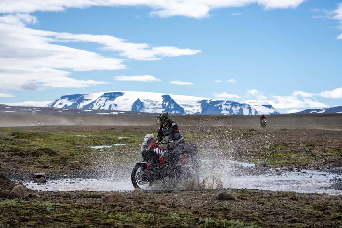 FEATURE – Honda Adventure Roads Iceland