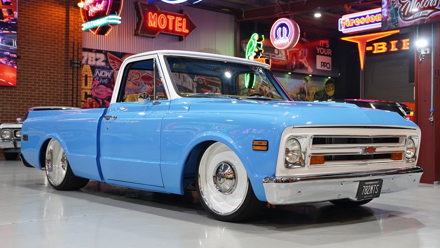 SEVEN82MOTORS’ June auction is LIVE