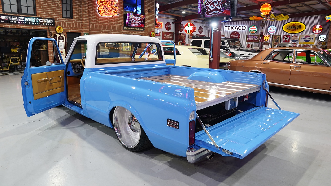 SEVEN82MOTORS’ June auction is LIVE
