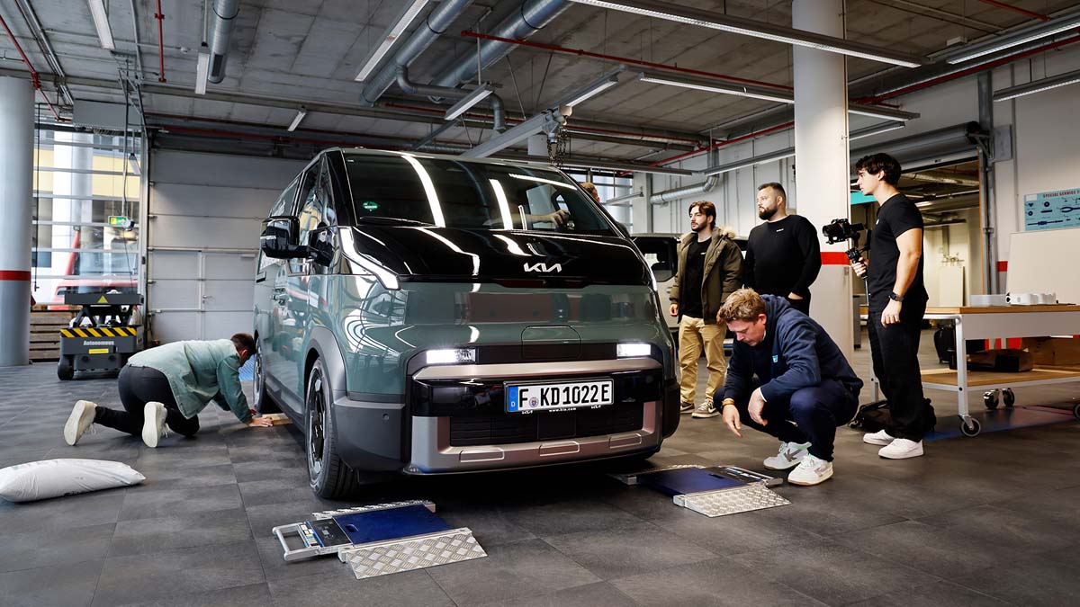 Kia PV5 Cargo sets EV range record