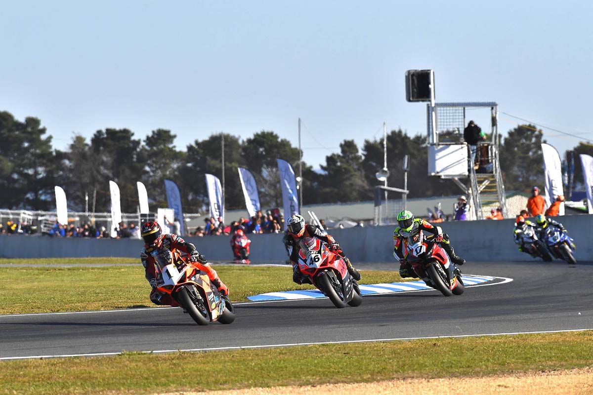 Aus Superbikes adjusts 2021 calendar again