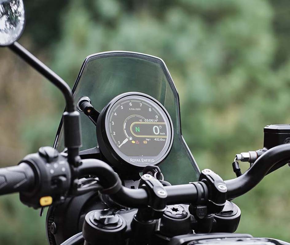 LAUNCH TEST – 2026 Royal Enfield Himalayan 450 Mana Black