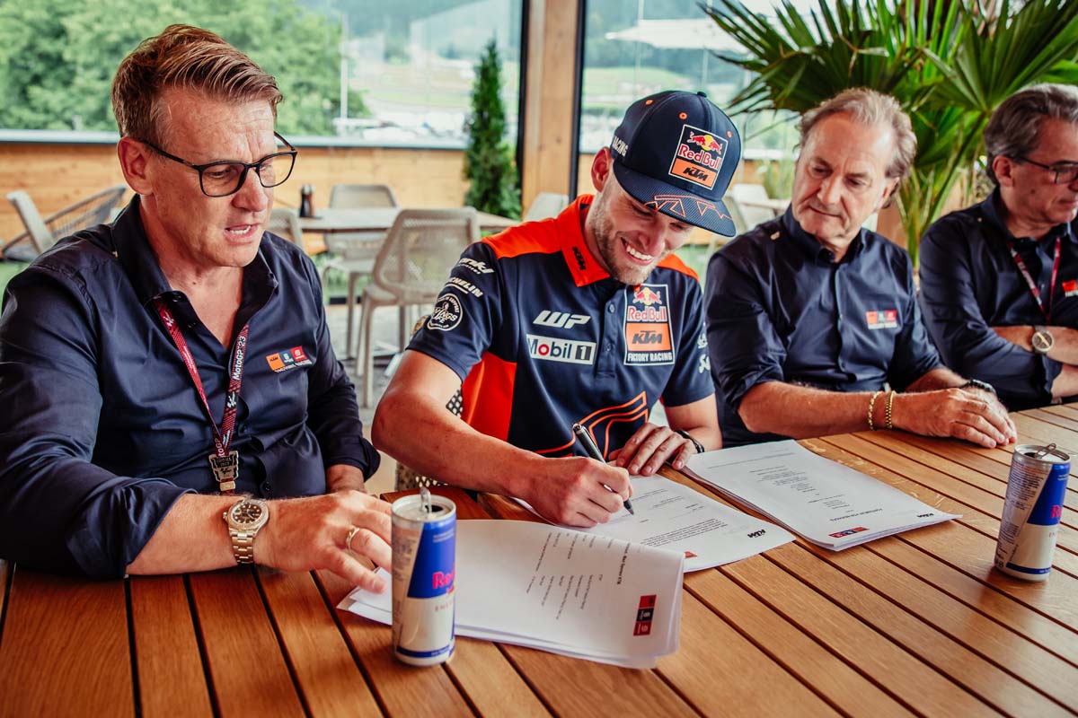 Brad Binder extends contract with KTM