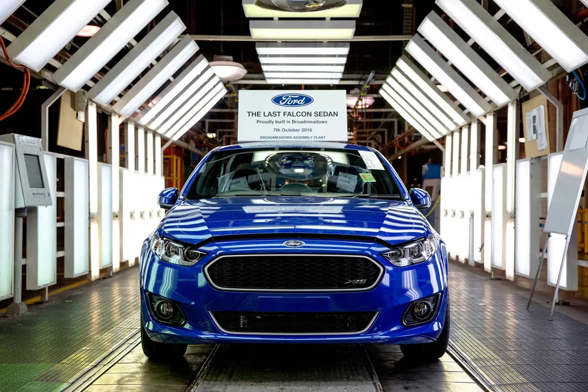 ‘Gears of Time’ Ford exhibition opens