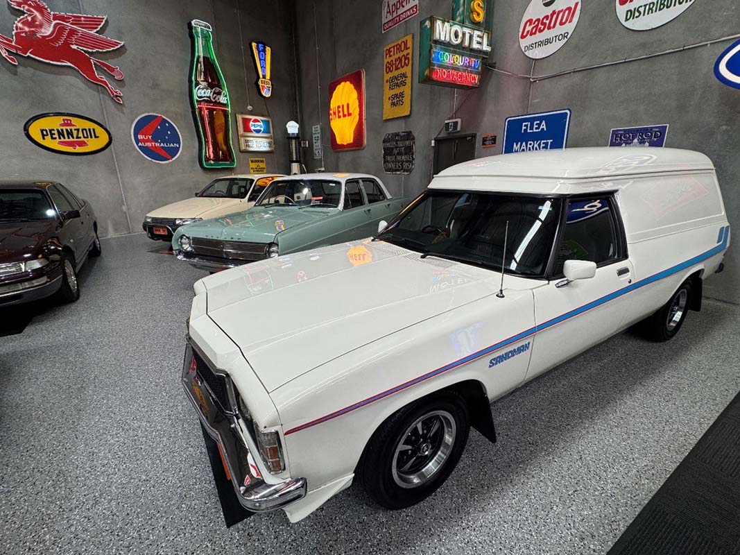 Early Harley Servi-Car going to auction with Burns & Co