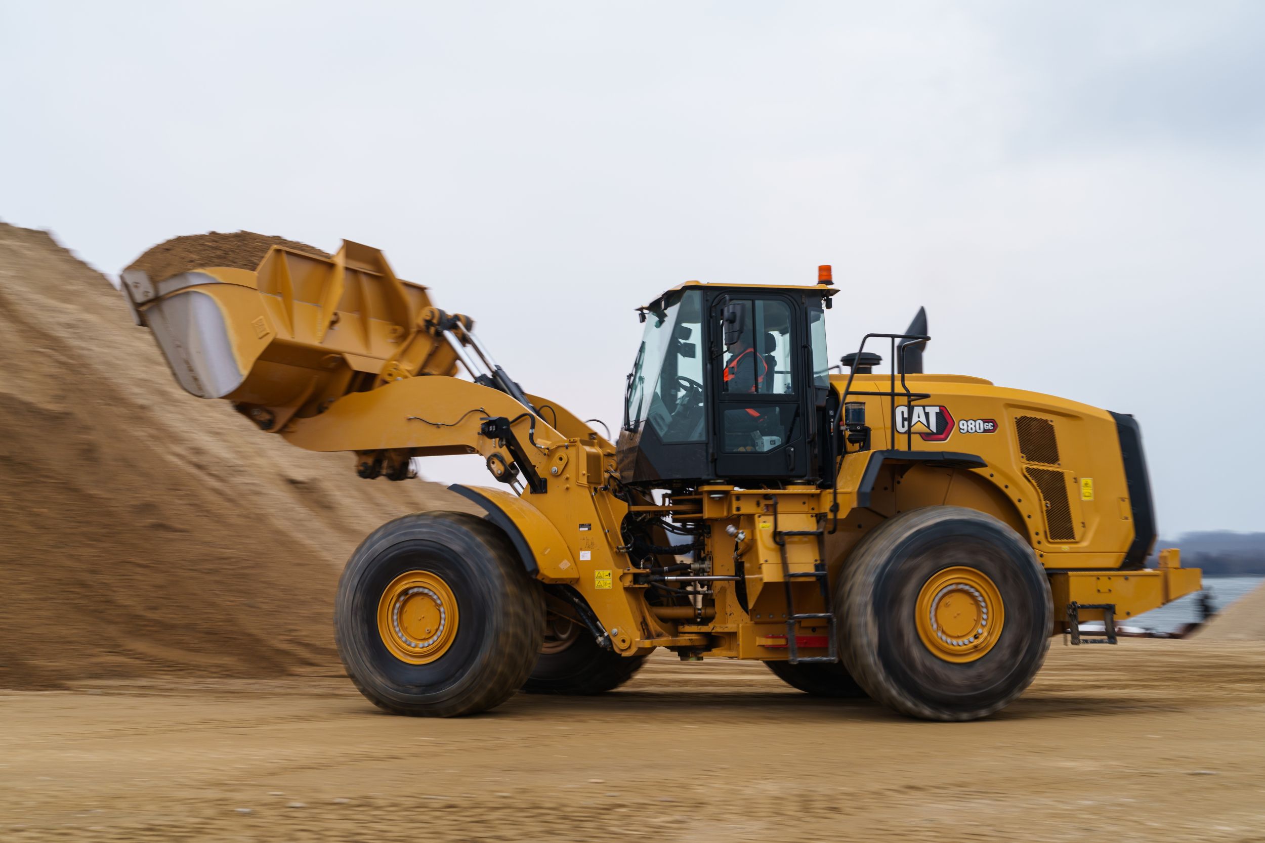 Caterpillar introduces 980 GC wheel loader