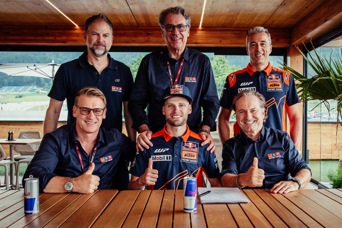 Brad Binder extends contract with KTM