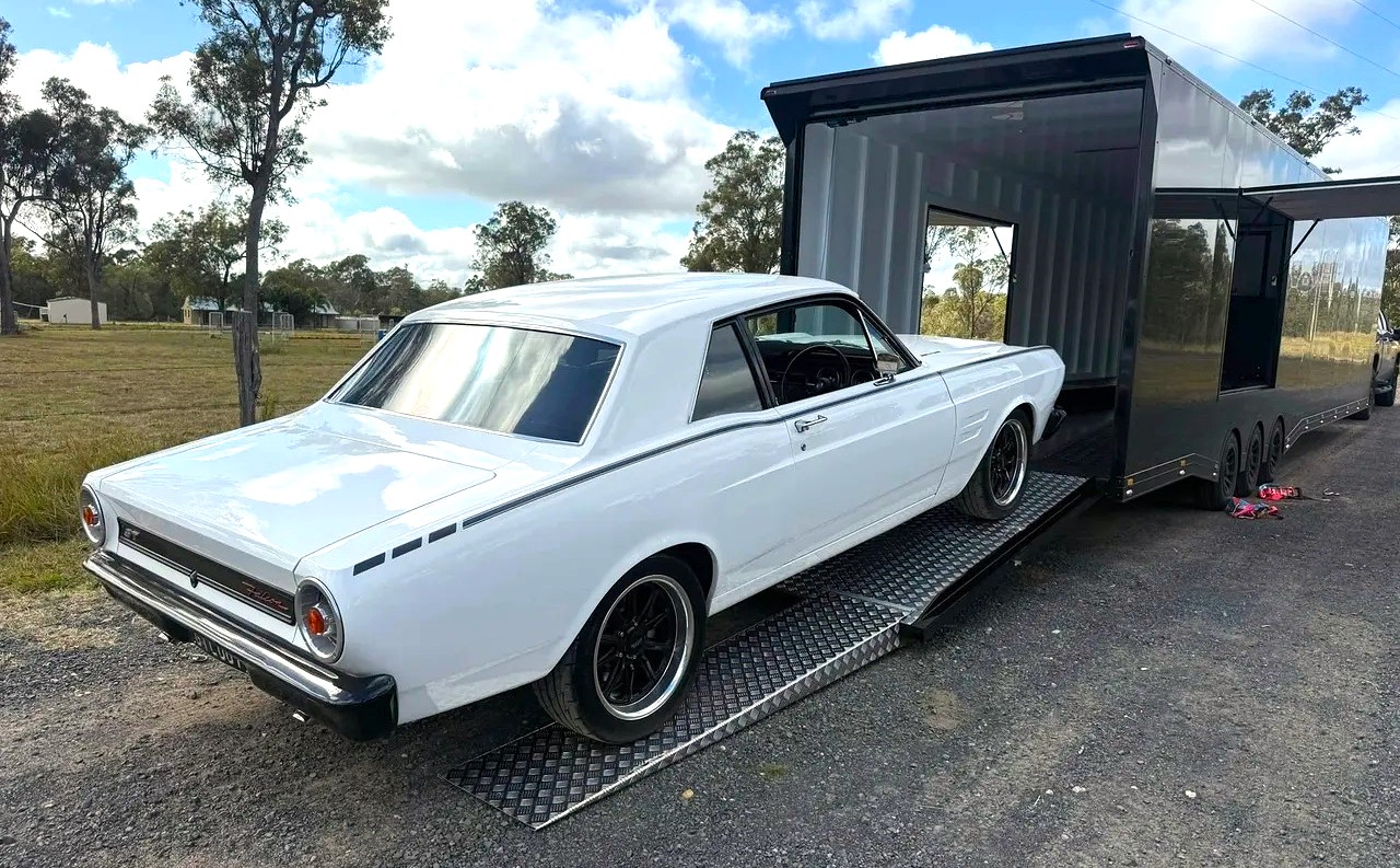 East Coast Towing: Special transport for special cars