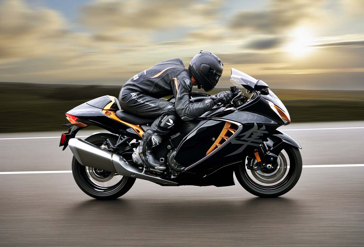 Suzuki previews 2022 Hayabusa