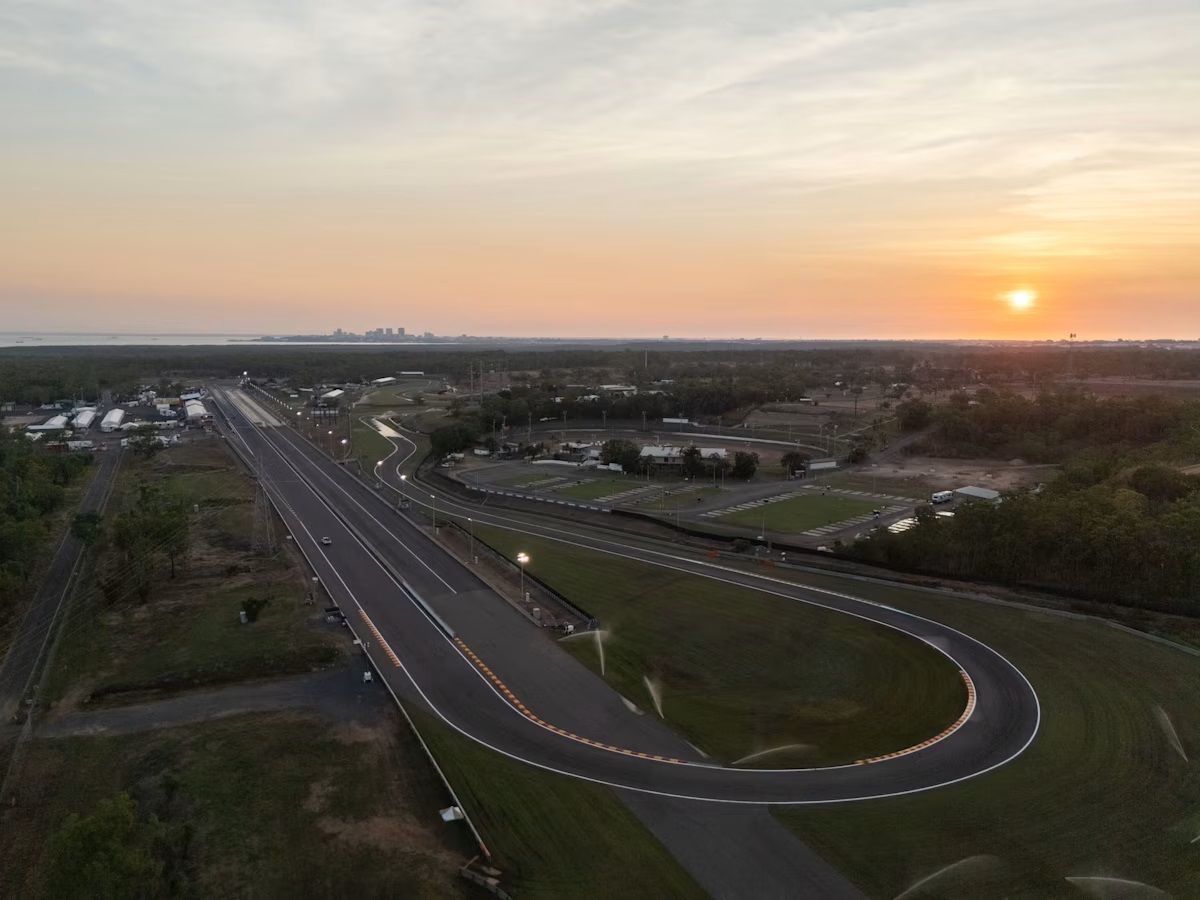 Supercars to race at night in Darwin